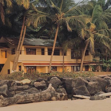 Kizhunna Rock Beach House Kannur Exteriör bild