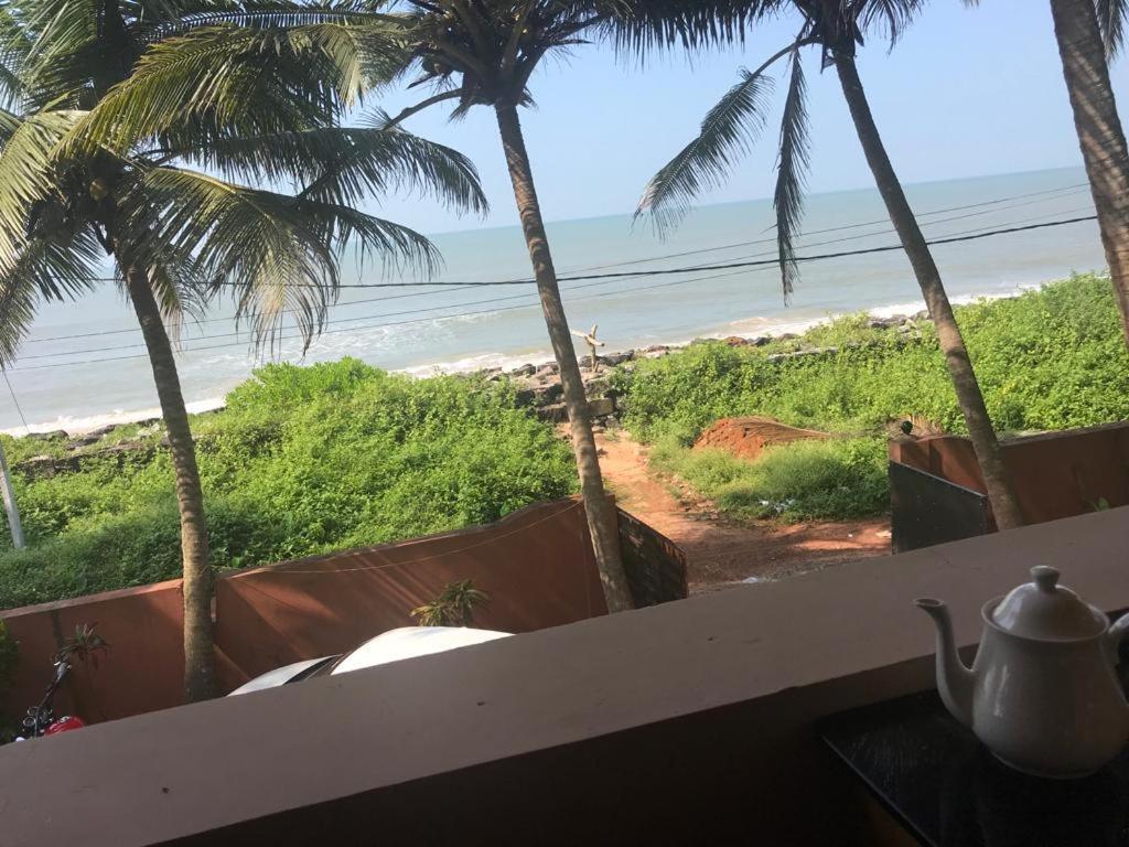 Kizhunna Rock Beach House Kannur Exteriör bild